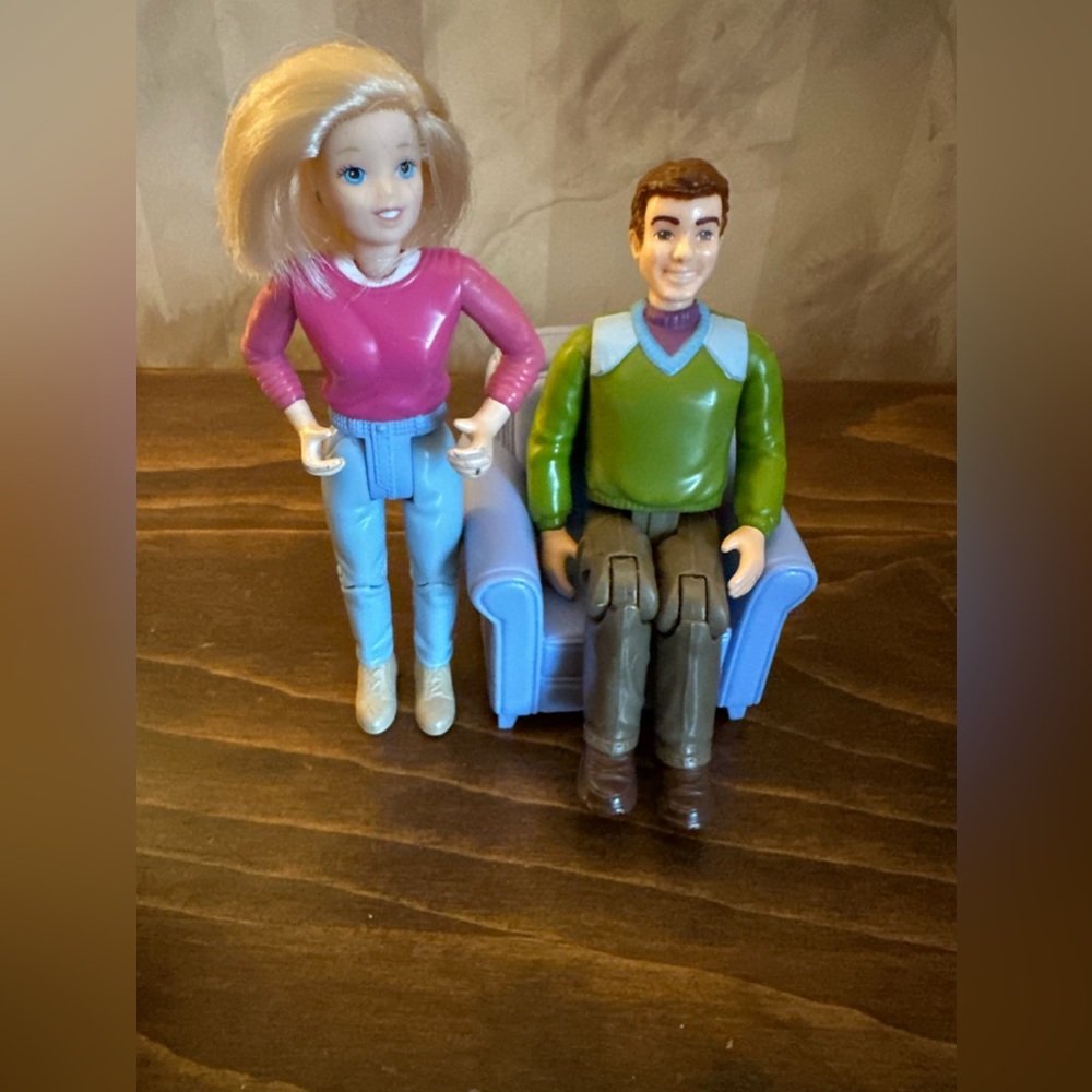 Fisher Price Loving Family Dollhouse Parents Mother and Father